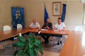 Chiellino, Talarico, Cattaneo nel sala consiliare del comune di Carlopoli
